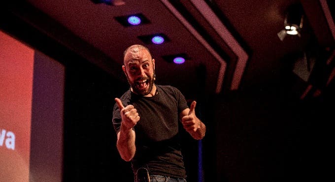 Tinder Sorpresa - Andreu Casanova, en Madrid