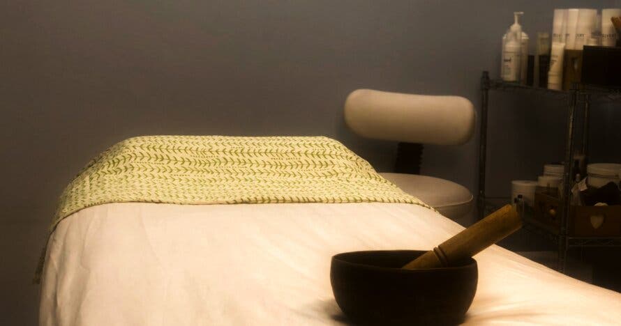 Masaje relajante con aromaterapia