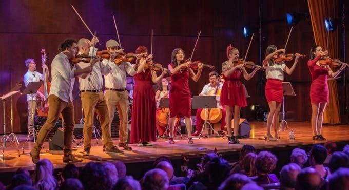 Swing Machine Orchestra -  Paseando el swing