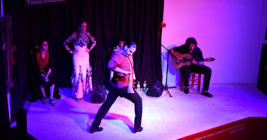 Espectáculo flamenco en pleno centro de Granada