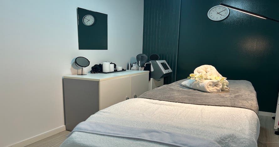 Sesión de fisioterapia: adiós a los dolores musculares