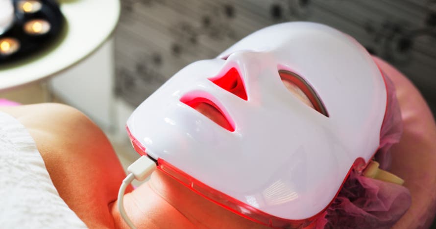 Terapia Facial Regenerativa con Mascara Led