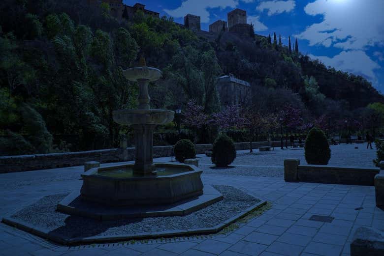 Free tour de los misterios y leyendas de Granada