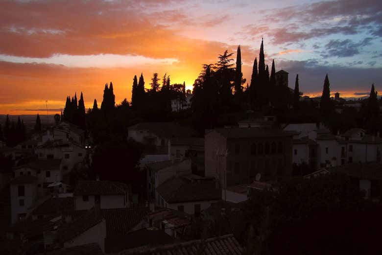 Free tour de los misterios y leyendas de Granada
