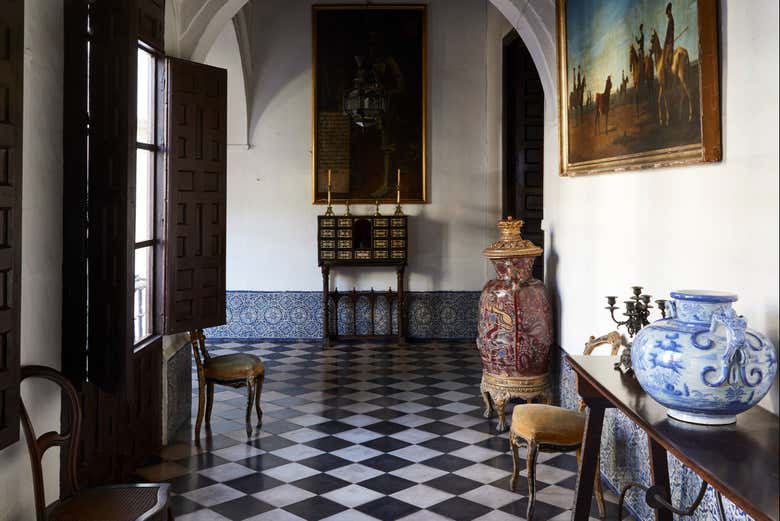 Entrada al Palacio Bucarelli con audioguía