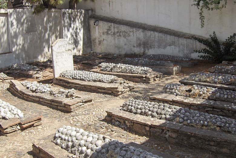 Tour por el Cementerio Inglés