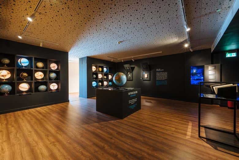 Entrada al Espacio Exploraterra y la nao Victoria 500