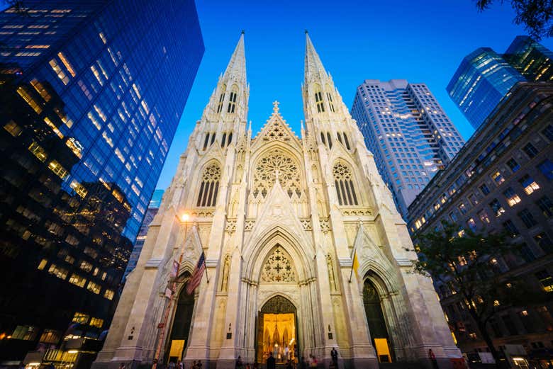 Entrada a la catedral de San Patricio con audioguía