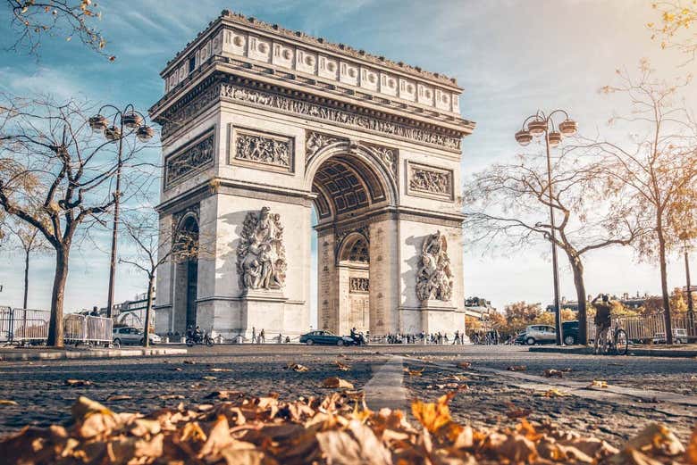 Free tour por los alrededores de la Torre Eiffel y el Arco del Triunfo