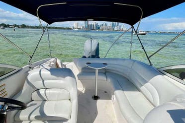 Alquiler de lancha con patrn en Miami