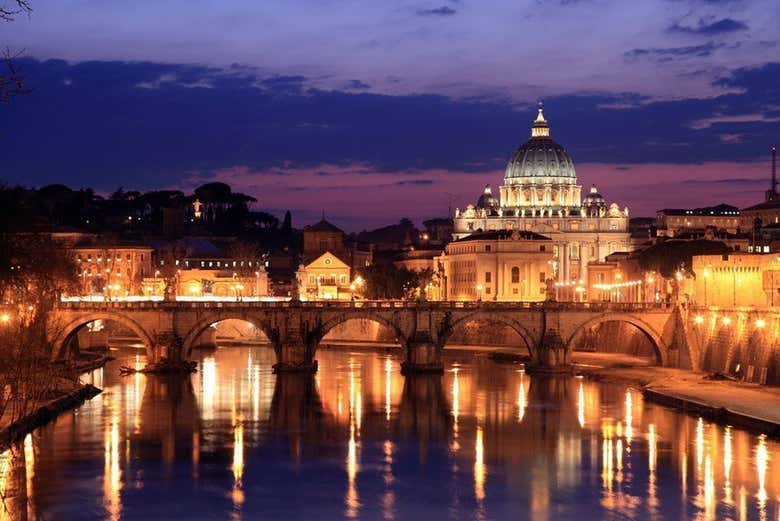 Tour nocturno por la Roma iluminada