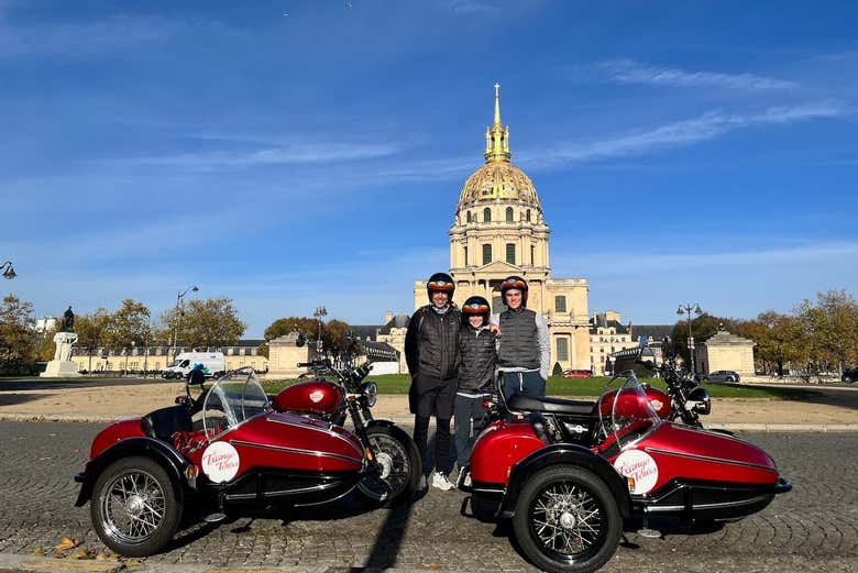 Tour en sidecar por París
