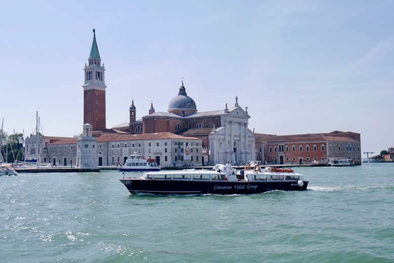 Excursión a Murano y Burano por libre