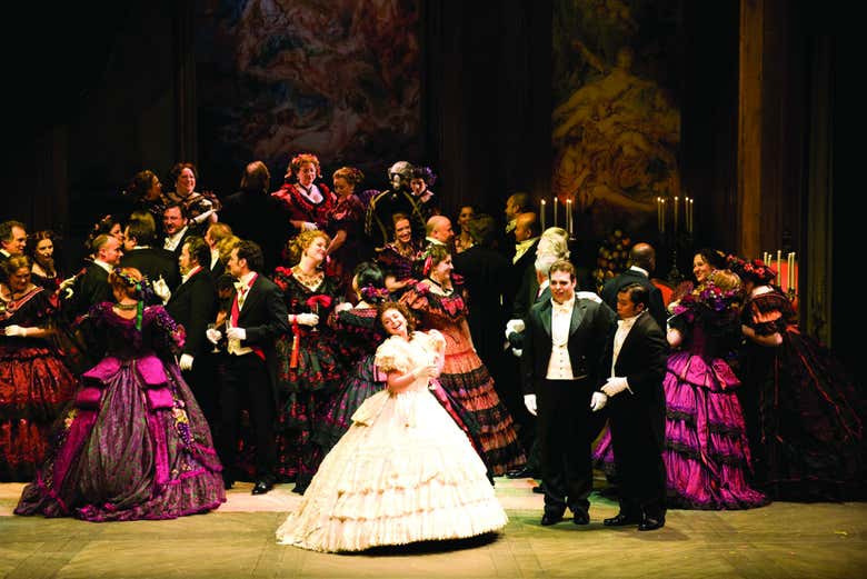 La Traviata con ballet en la iglesia de San Pablo Intramuros