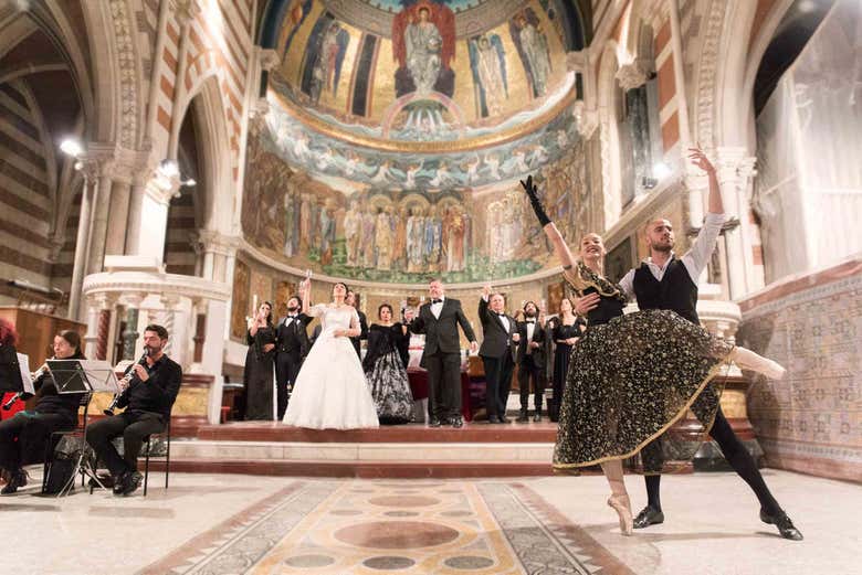 La Traviata con ballet en la iglesia de San Pablo Intramuros