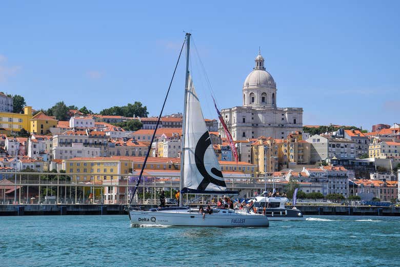 Paseo en velero por Lisboa