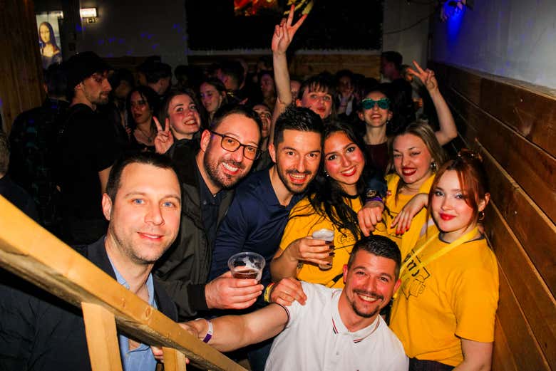 Pub Crawl ¡Tour de fiesta por Oporto!