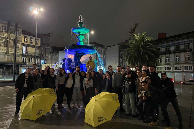 Pub Crawl ¡Tour de fiesta por Oporto!