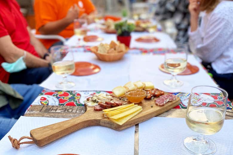 Tour de vinos por Oporto + Visita a una bodega