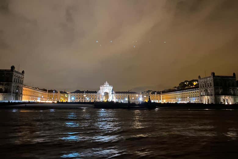 Paseo nocturno en velero por el Tajo