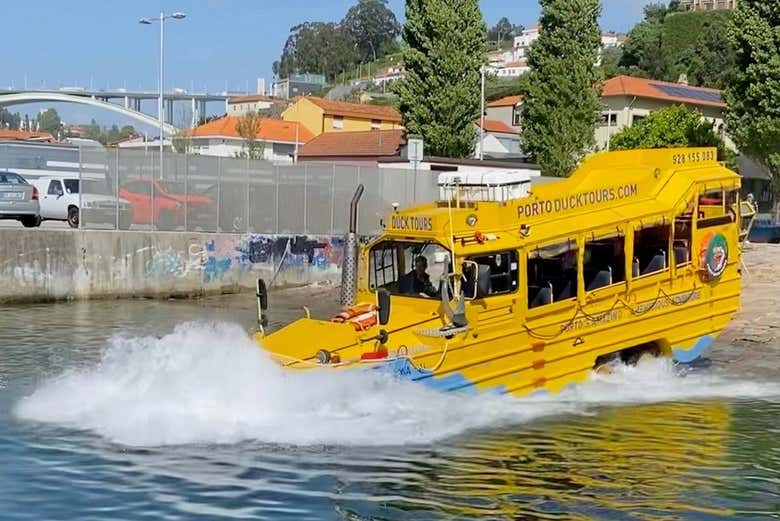 Tour en autobús anfibio por Oporto