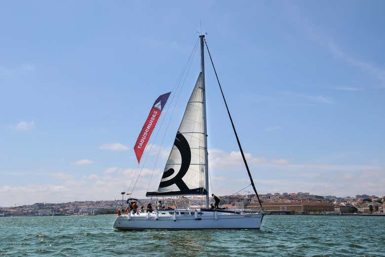 Alquiler de velero con patrón en Lisboa