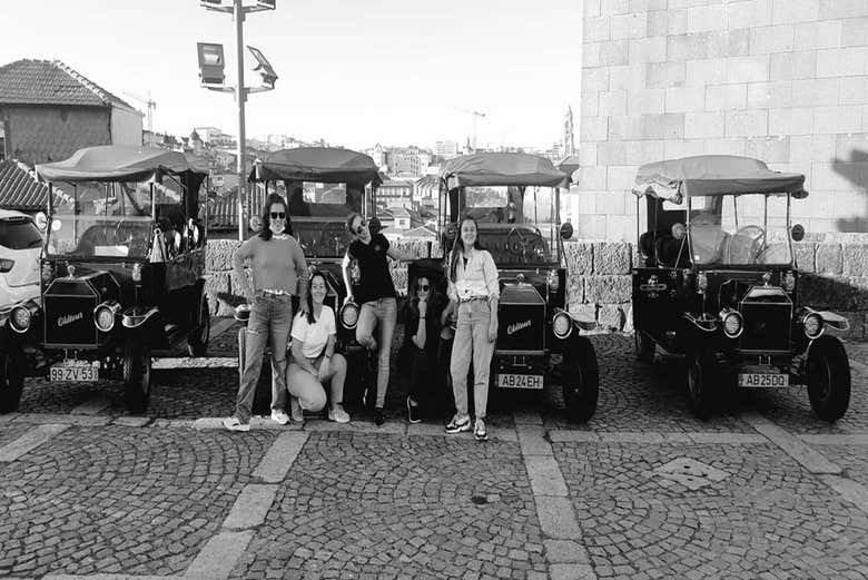 Tour privado en coche clásico por Oporto