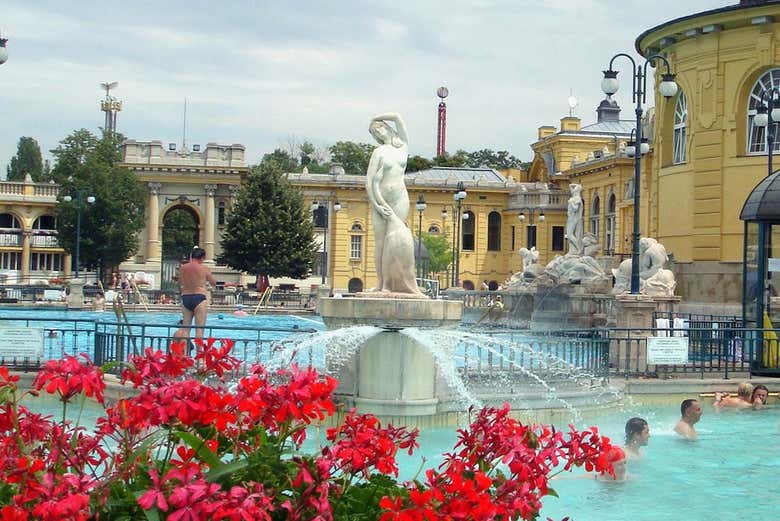 Entrada al Balneario Széchenyi