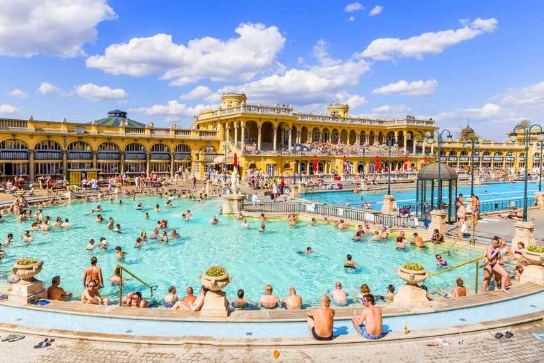 Entrada al Balneario Széchenyi
