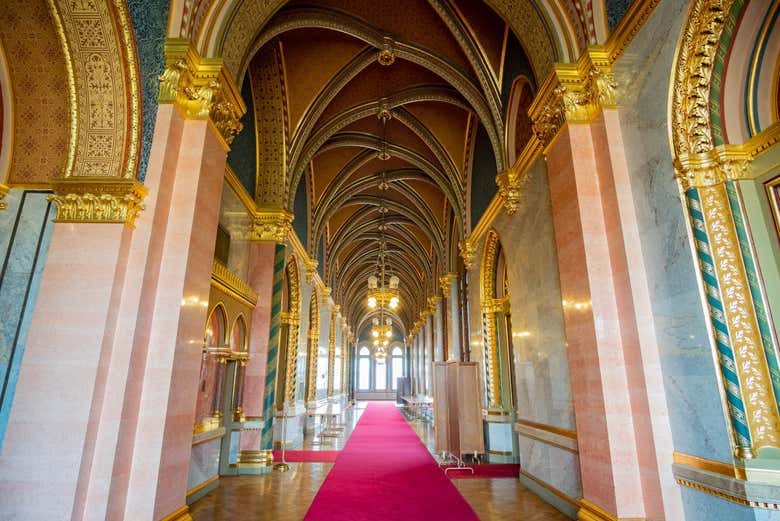 Visita guiada por el Parlamento de Budapest