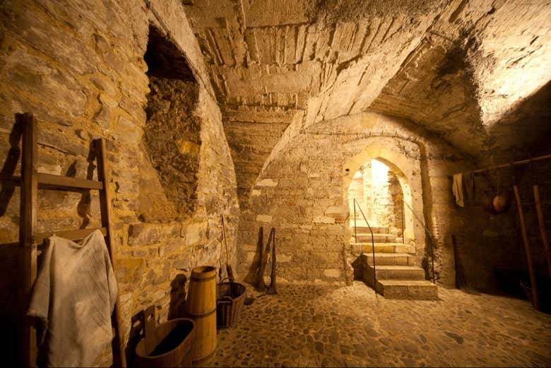 Tour por los subterráneos de Praga