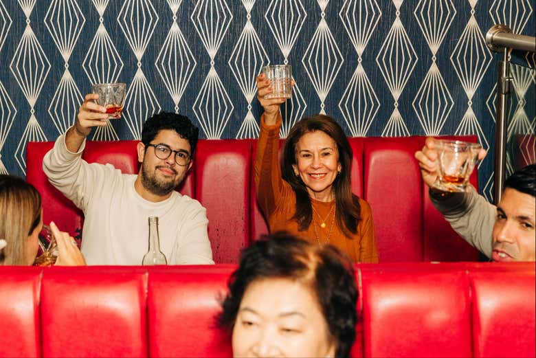 Cena y concierto de folk escocés