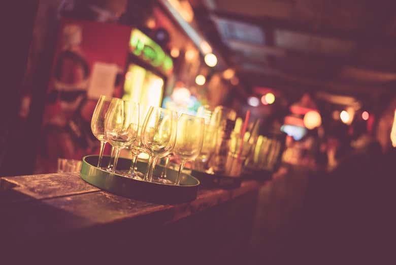 Tour de fiesta por los ruin pubs de Budapest