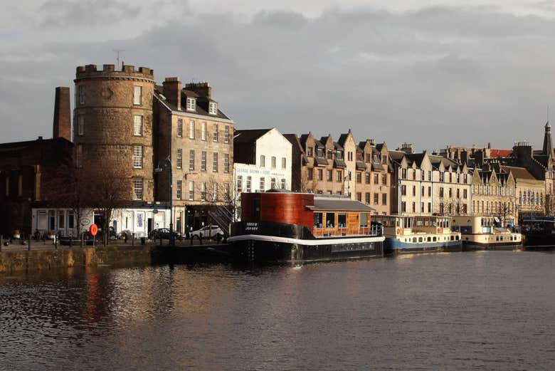 Tour privado por Edimburgo con guía en español