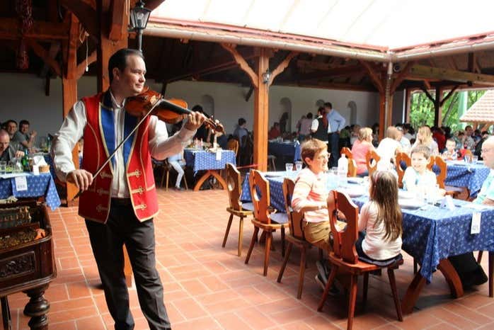 Excursión a la Puszta y espectáculo ecuestre