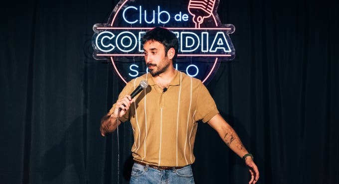 ¡Todos locos! Un monólogo sobre salud mental - Jorge Santos