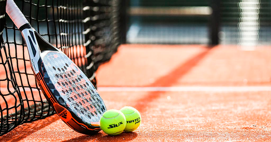 ¡Padel en equipo! La diversión es para 4