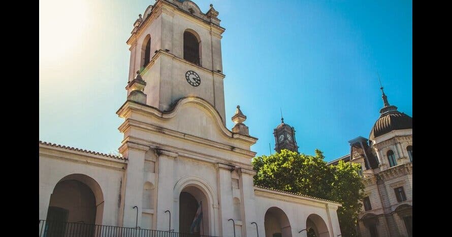 Tour a pie en la Plaza de Mayo de Buenos Aires