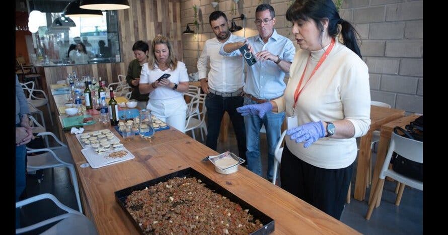 BA: Experiencia de Cocina de Empanadas y Alfajores en Palermo