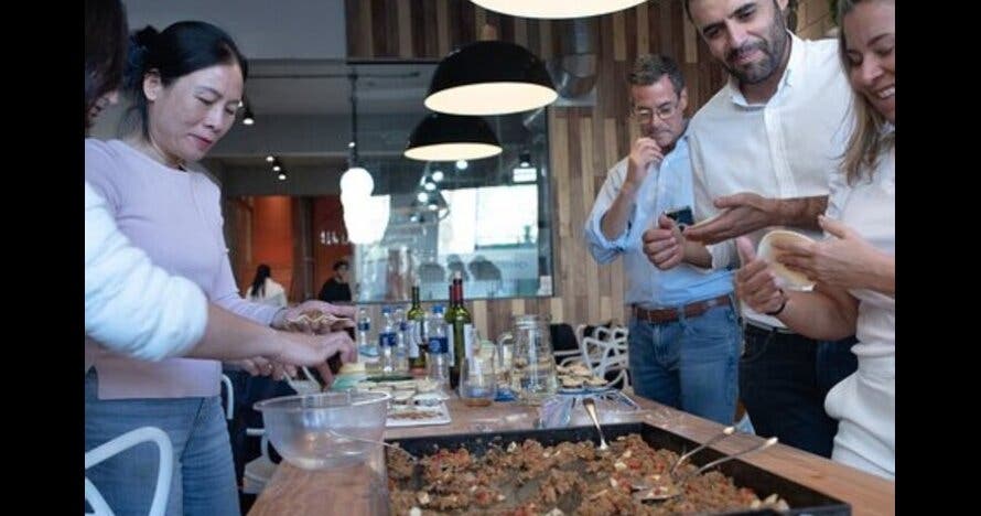 BA: Experiencia de Cocina de Empanadas y Alfajores en Palermo