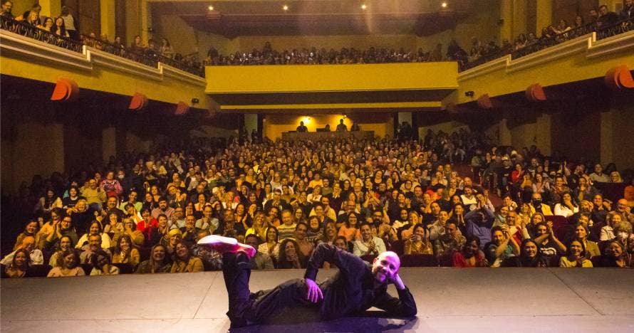 Monólogos Heroicos, Stand Up Comic