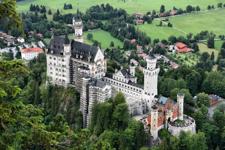 Excursión al castillo de Neuschwanstein y el palacio de Linderhof con guía