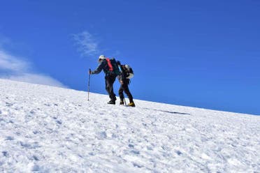 Paseo con raquetas de nieve por Sierra Nevada