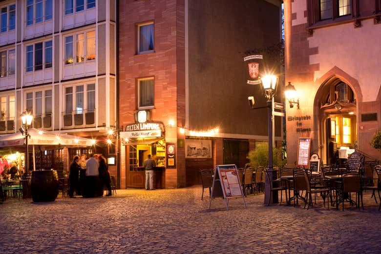 Pub Crawl ¡Tour de fiesta por Frankfurt!
