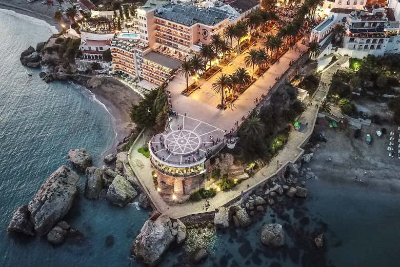 Excursión a la Costa Tropical y la Cueva de Nerja