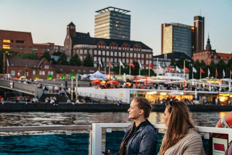 Paseo en barco por Hamburgo