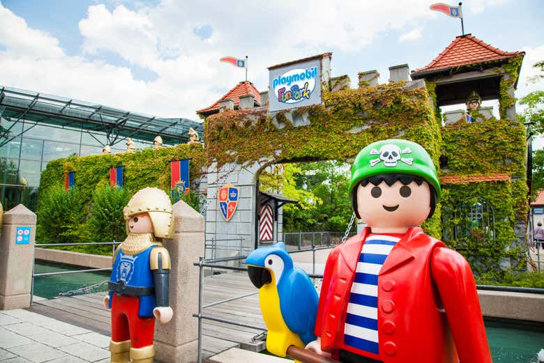 Entrada a PLAYMOBIL® FunPark