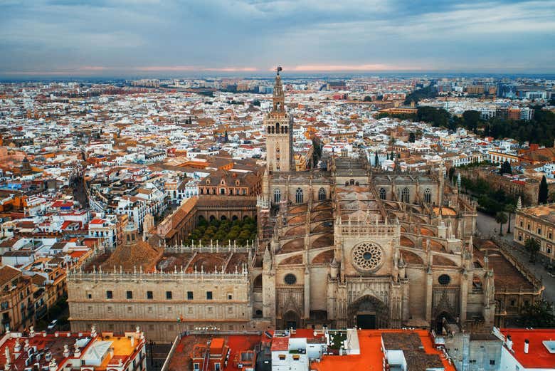 Visita guiada por la Catedral y la Giralda en grupo reducido