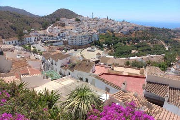 Excursin a Nerja, Frigiliana y El Acebuchal en grupo reducido