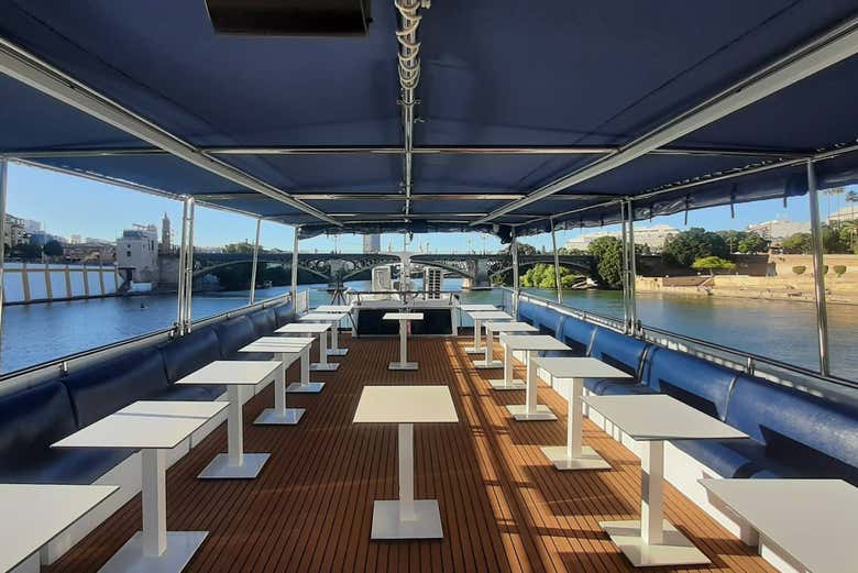 Paseo en barco por Sevilla con comida